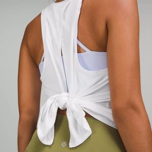 Size 6 Lululemon tank